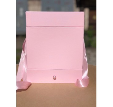 Квадратная коробка с отделением для подарка нежно розовый