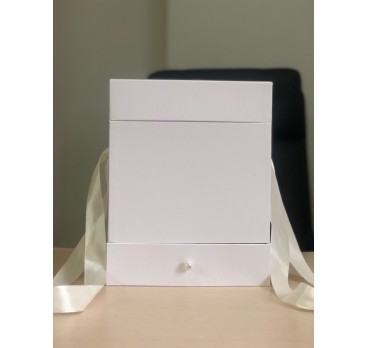 Квадратная коробка с отделением для подарка Белый